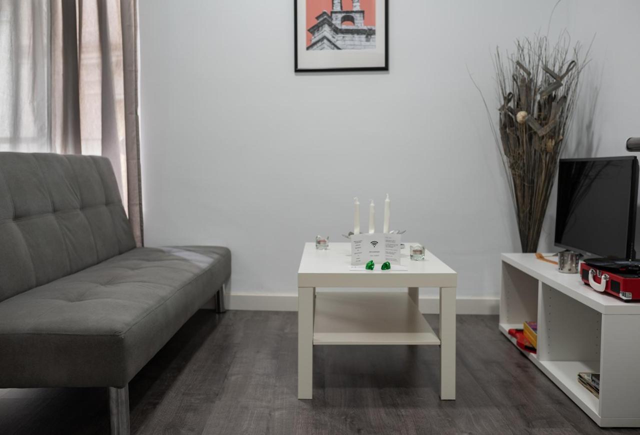 Apartamentos Turisticos Domus Seleqtia Plaza Mayor Caces エクステリア 写真