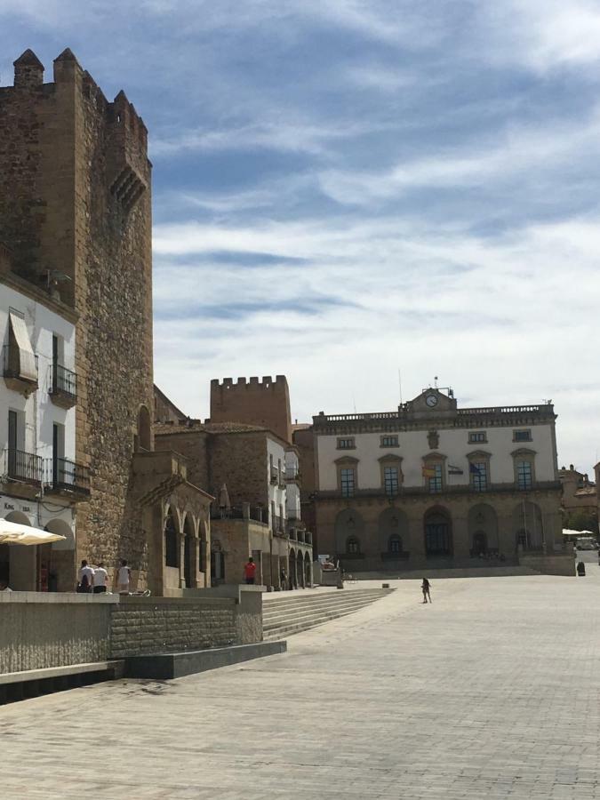 Apartamentos Turisticos Domus Seleqtia Plaza Mayor Caces エクステリア 写真